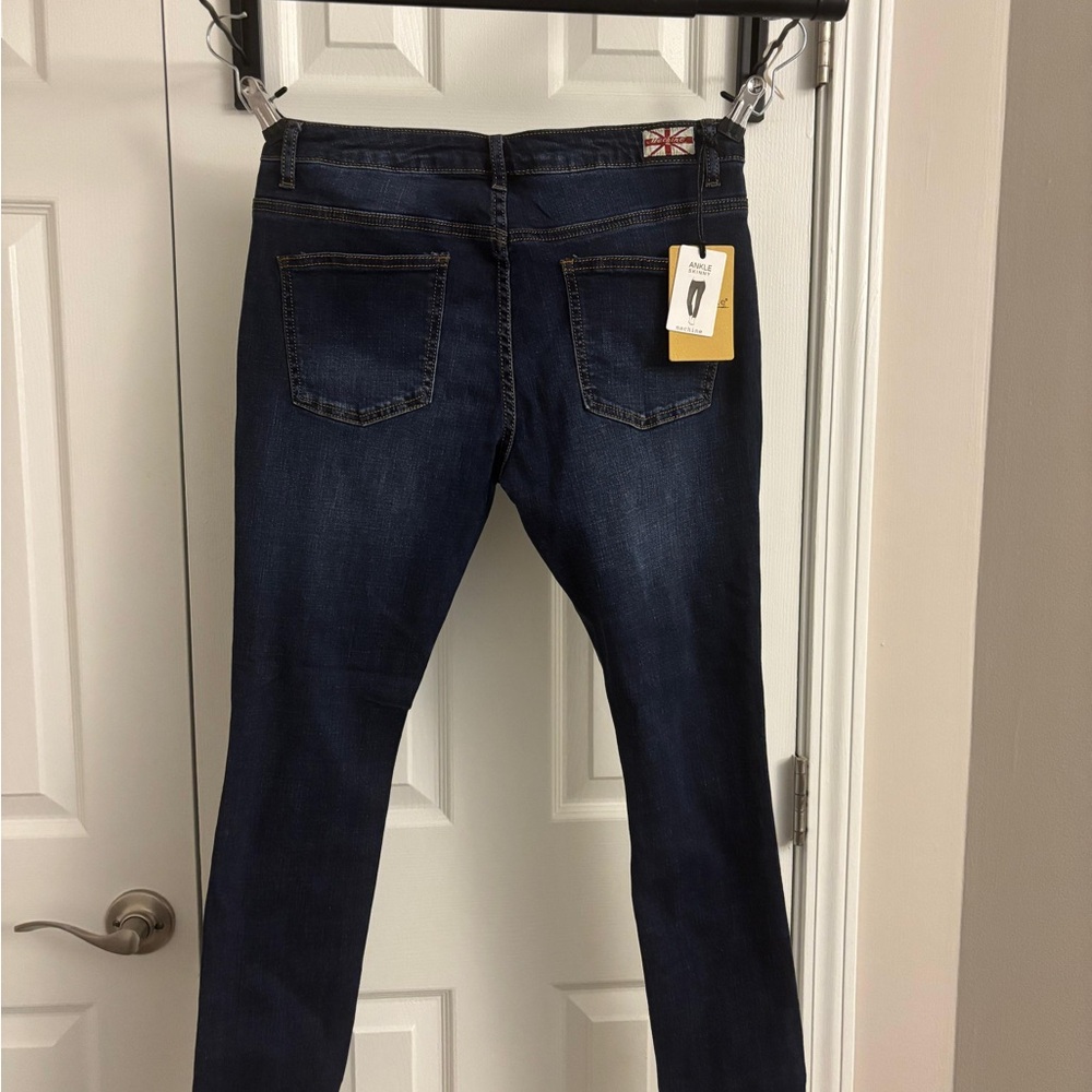 Machine Women's Distressed Dark Blue Skinny Jeans - Picture 3 of 9